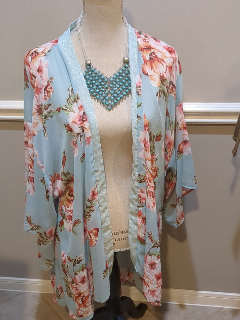 Band Of Gypsies Light Blue Floral Kimono Wrap
